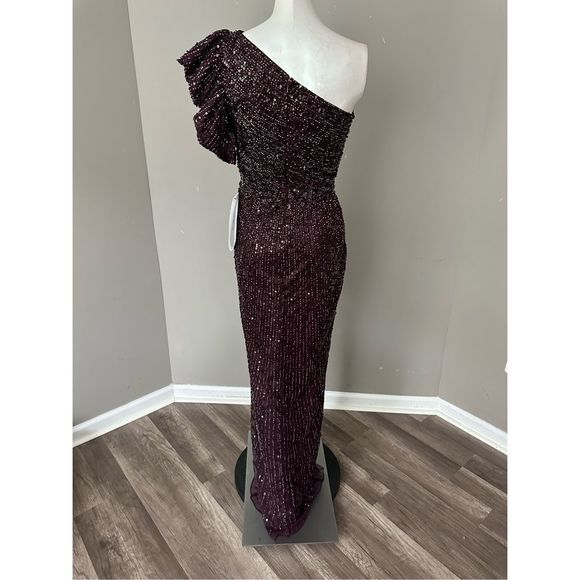 MAC DUGGAL EMBELLISHED PUFF ONE SHOULDER GOWN - Picture 10 of 12